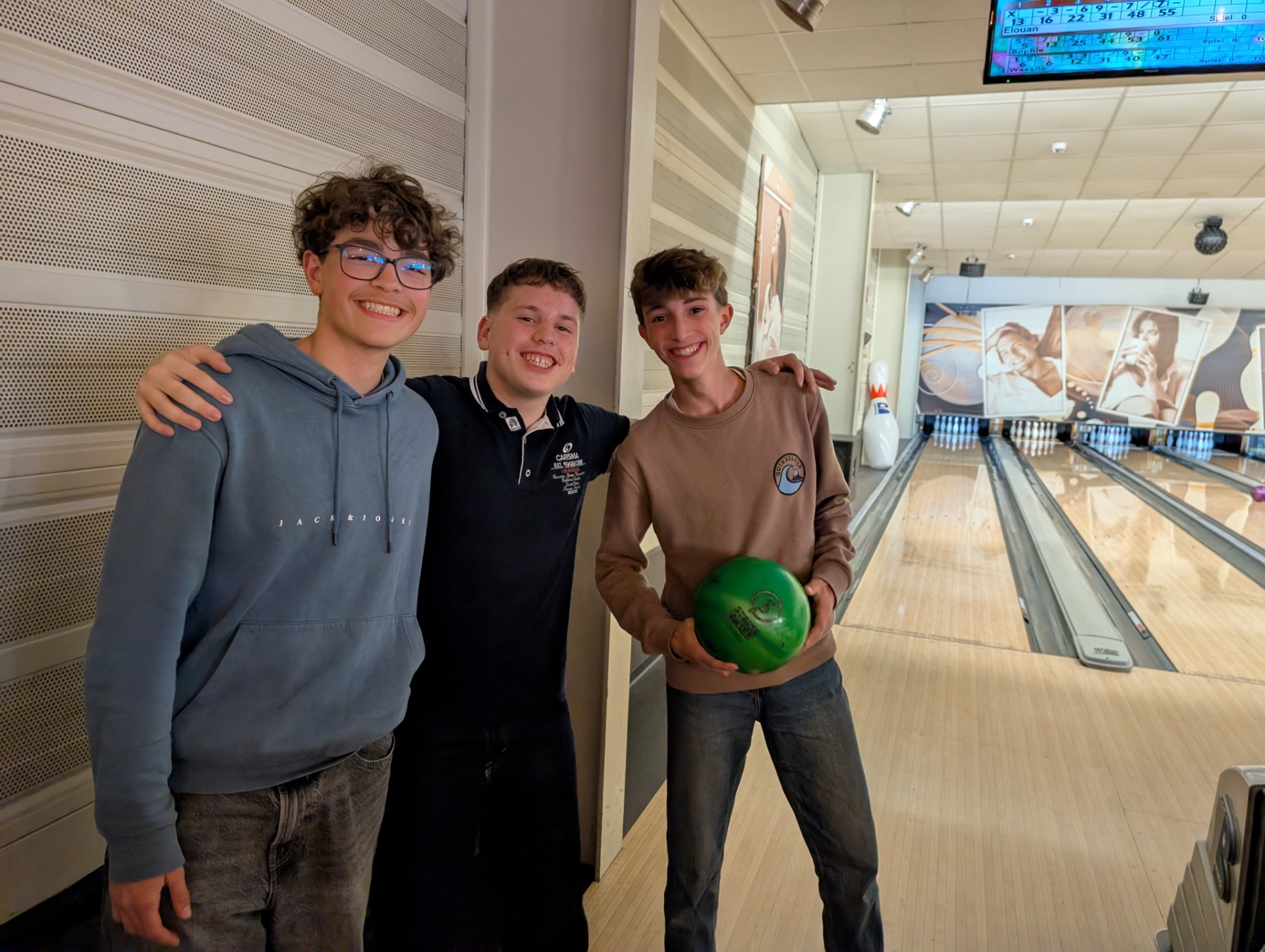 Montag Bowling2